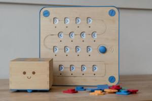 Cubetto, robot de madera by Primo Toys